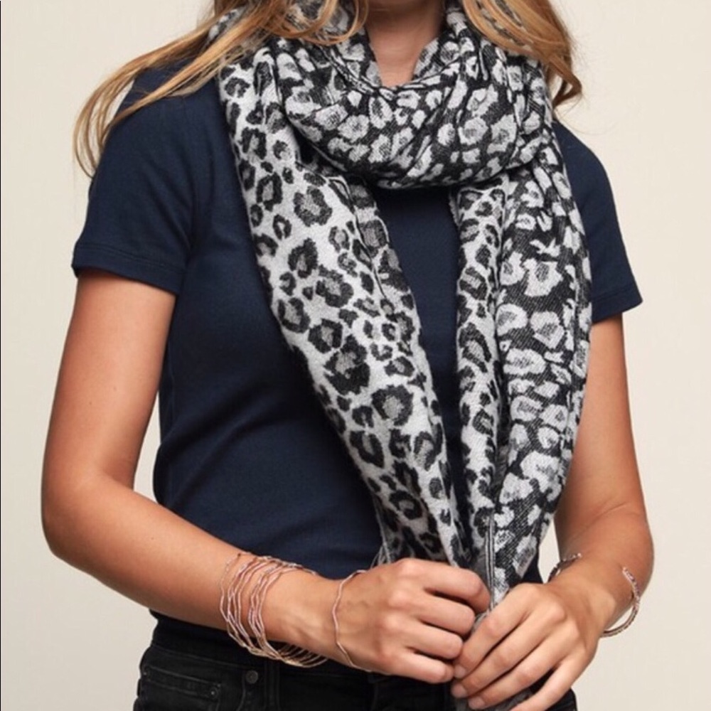 🌺5⭐️Gorgeous Leopard Print scarf - Picture 5 of 6